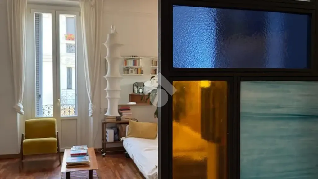 Elutuba - Prestigious Apartment with Balconies in Milan