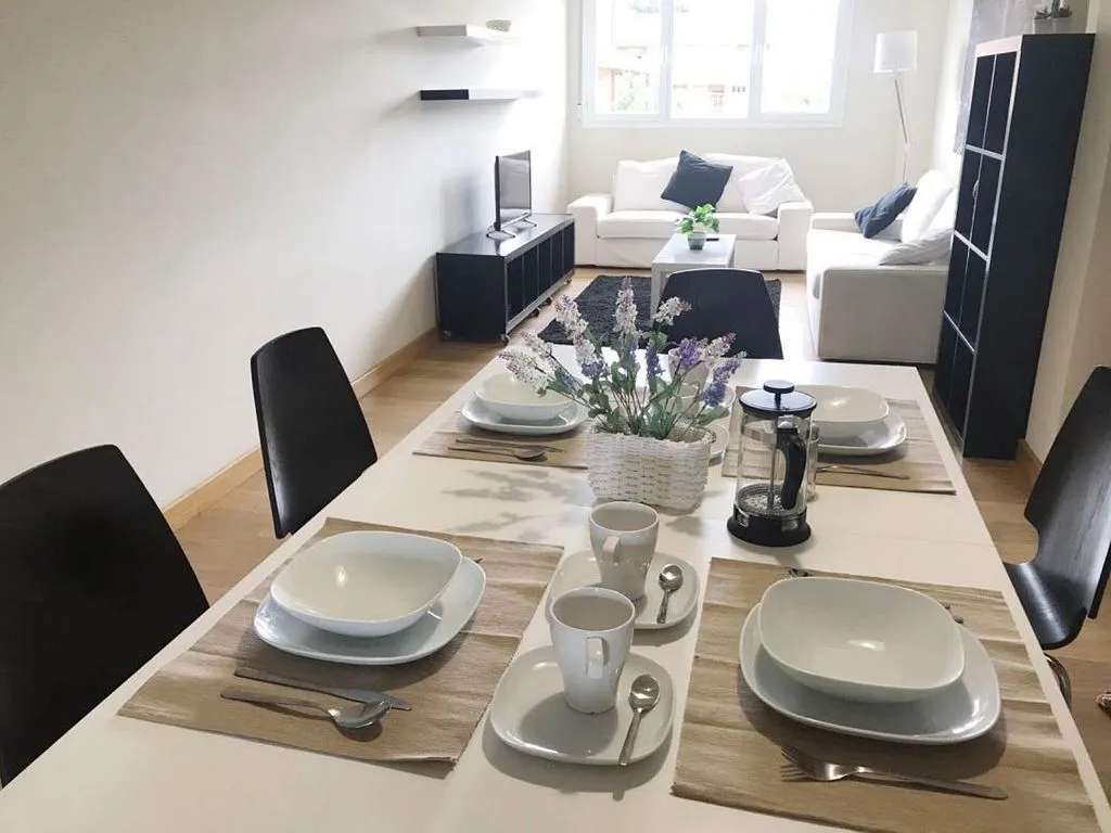 Comedor - Apartamento exterior con balcón en Lanciego