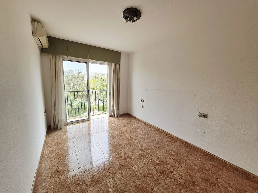 Toad - 3-Bed Flat with Balcony in Cabezo de Torres
