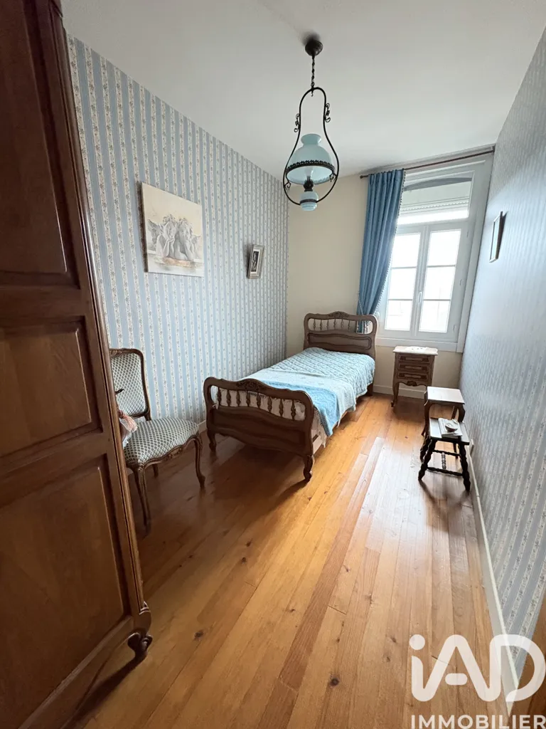 Bedrooms - Detached House with Garden in Prouvy