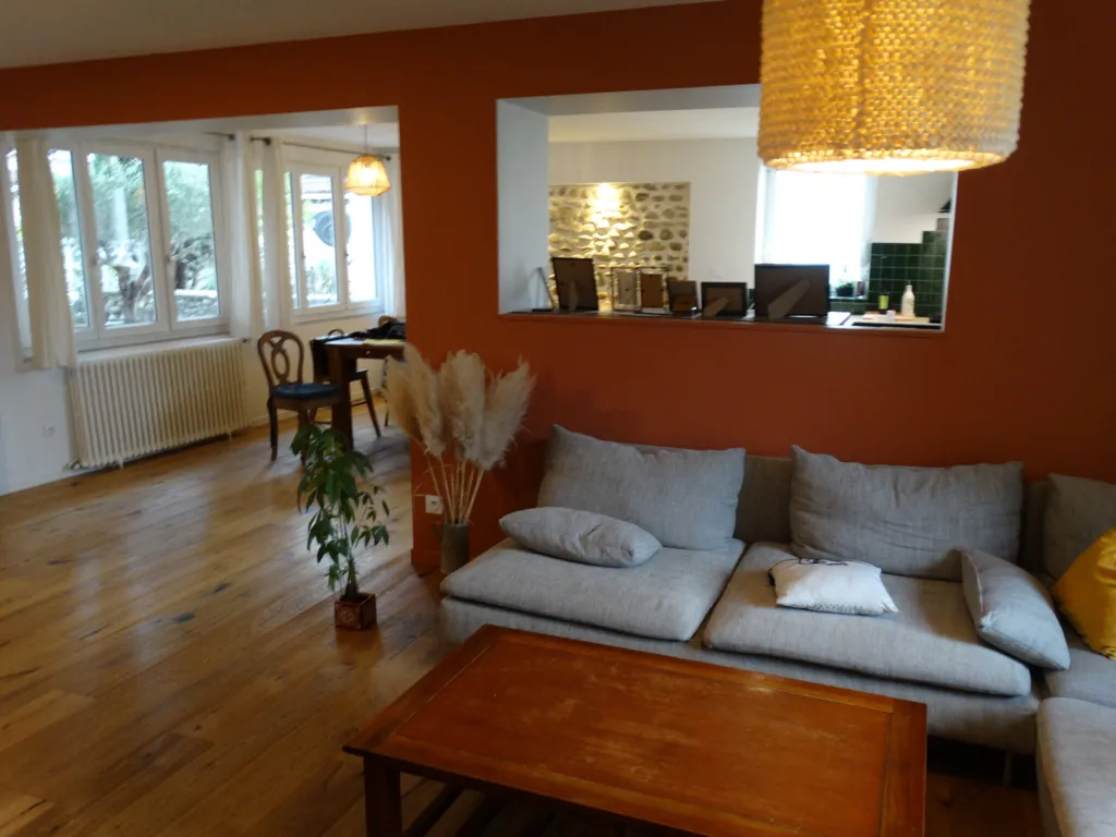 Séjour - Ensemble Immobilier avec Gîte en Drôme des Collines