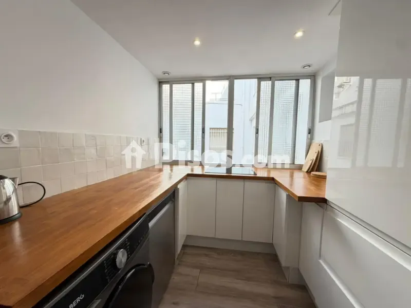 Cucina - Reformed Apartment with Balcony in La Bosca