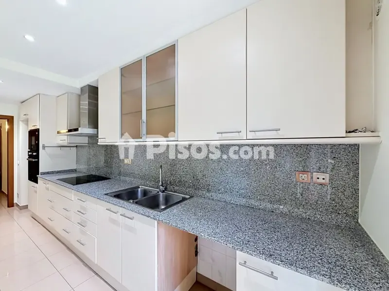 Cuisine - Apartment with Parking and Storage in Escaldes-Engordany
