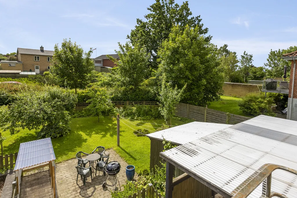 Aed - 1936 Villa with Garden in Aabenraa