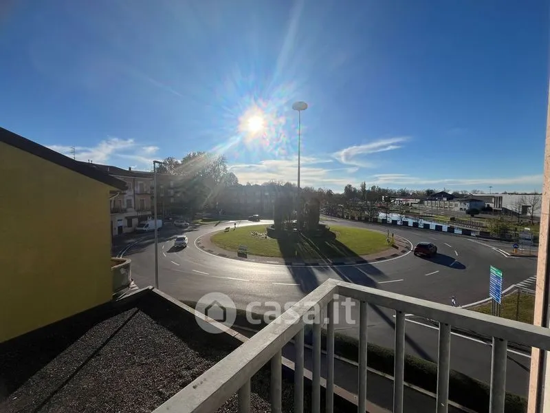Balcon - Trilocale with Balcony in Central Legnago