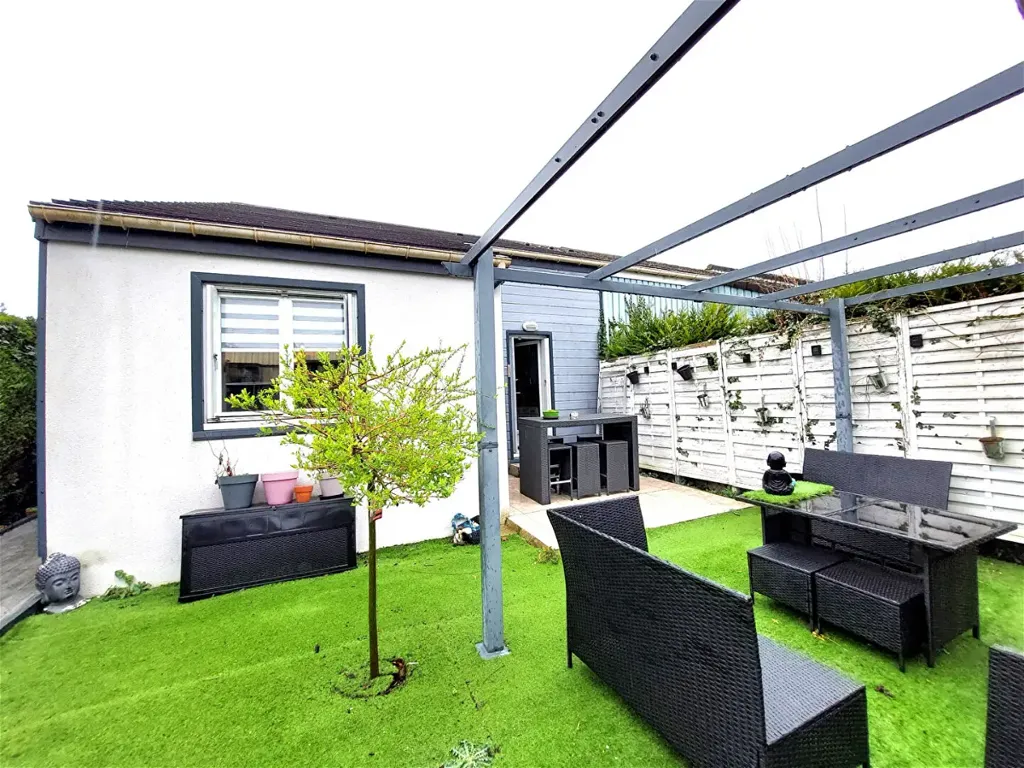 Maison 4 pièces à Lery