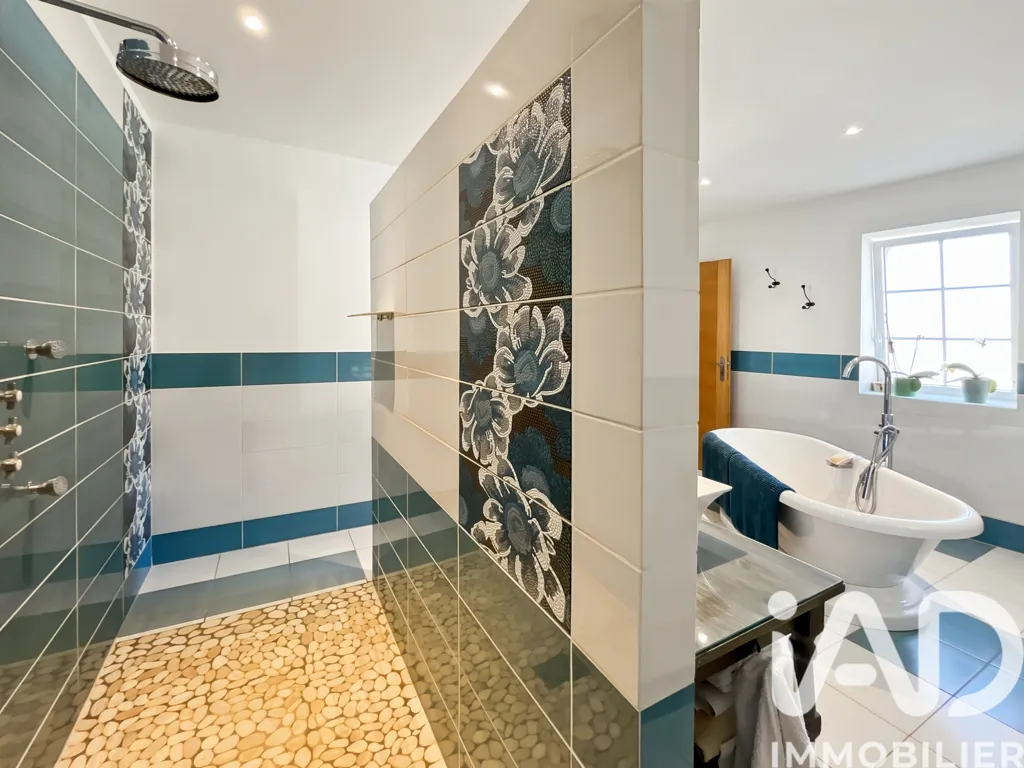 Bagni - Rustic Stone Mas with Garden in Goudargues