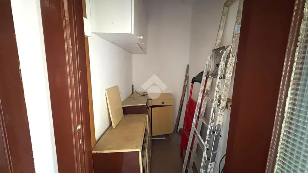 Ingresso - Rear-Facing Apartment with Balcony in Bari