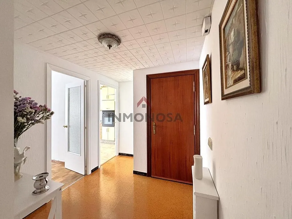 Esik - Apartment with Balcony in Zona Ultramar