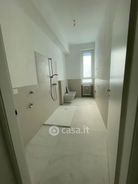 Salles de bain - Fully Renovated Apartment with Balcony in Varese