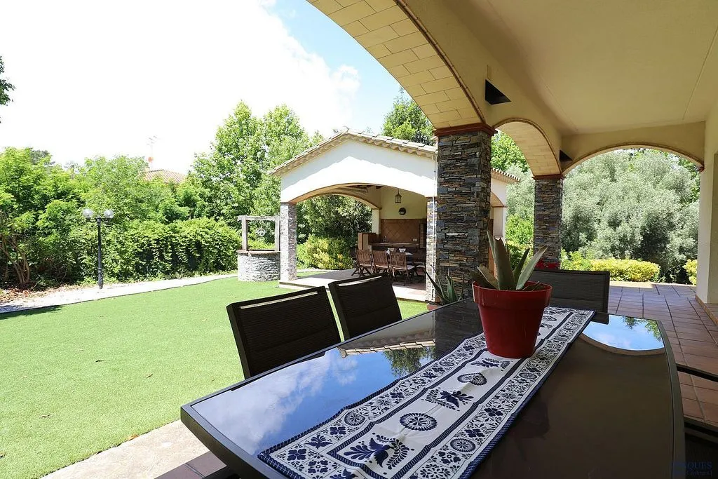 Terrasse - Villa with Pool and Buildable Plot in Caldes de Malavella