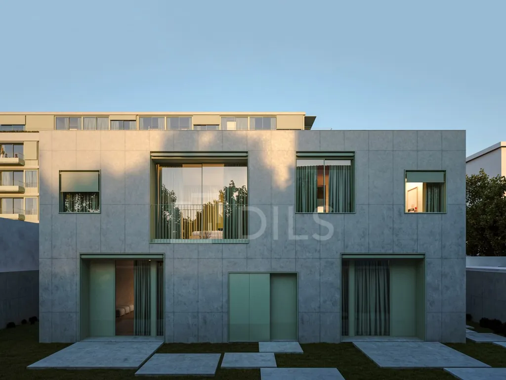 Exterior - Luxury Duplex Villa in Porto's Hollywood