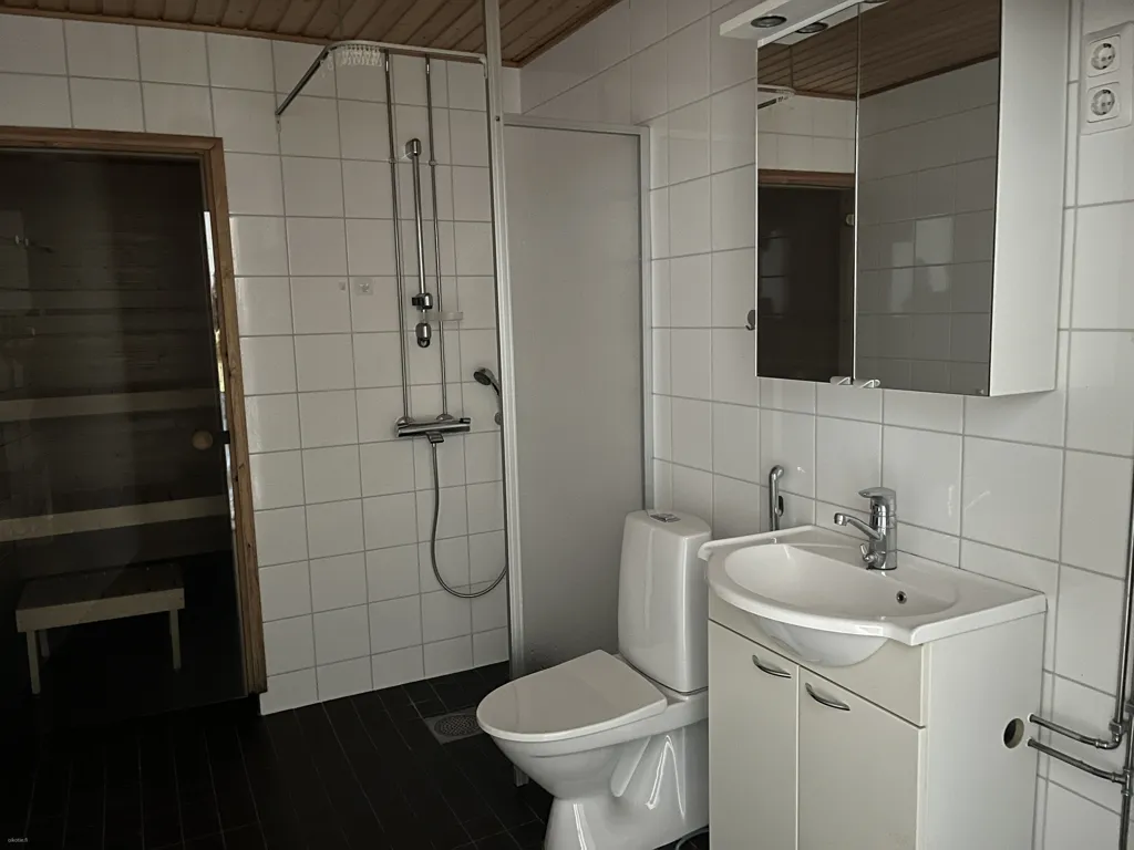 Salles de bain - Apartment with Balcony in Pori Centre