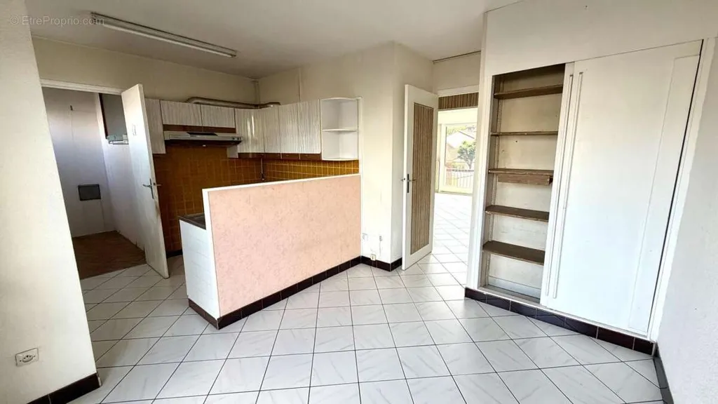 Cuisine - Appartement Traversant avec Balcon à Nancy