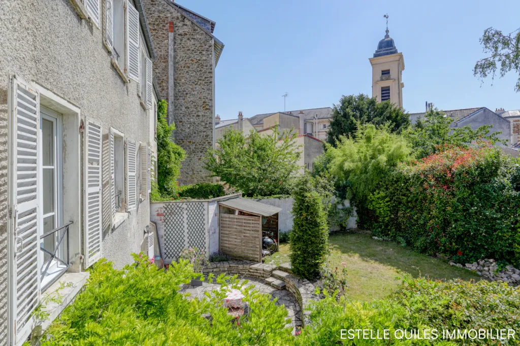 Giardino - 7-Piece Villa with Garden in Versailles