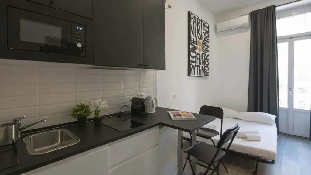 Köök - Studio Apartment with City View in Milan
