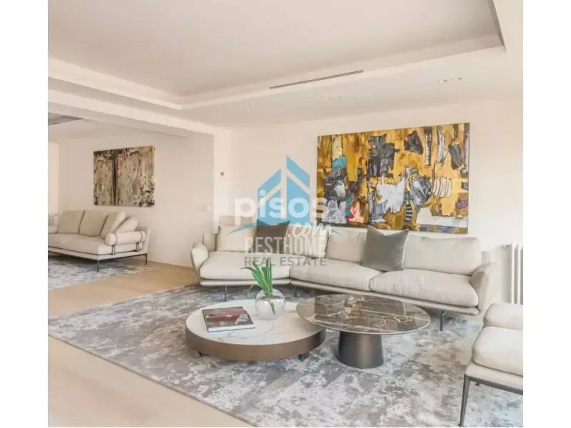 Séjour - Modernised Apartment with Views in Recoletos