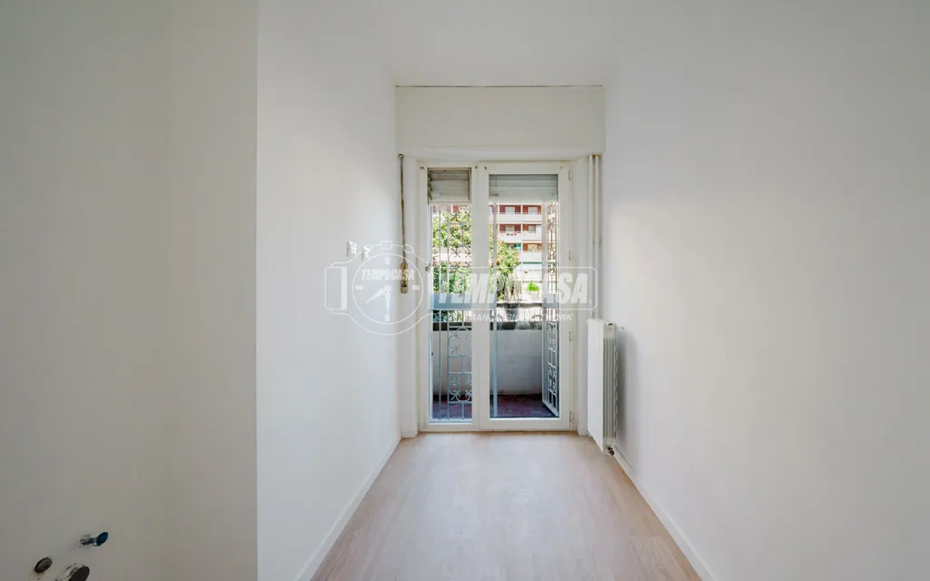 Stanze - Modernised Studio Flat with Balcony in Milan