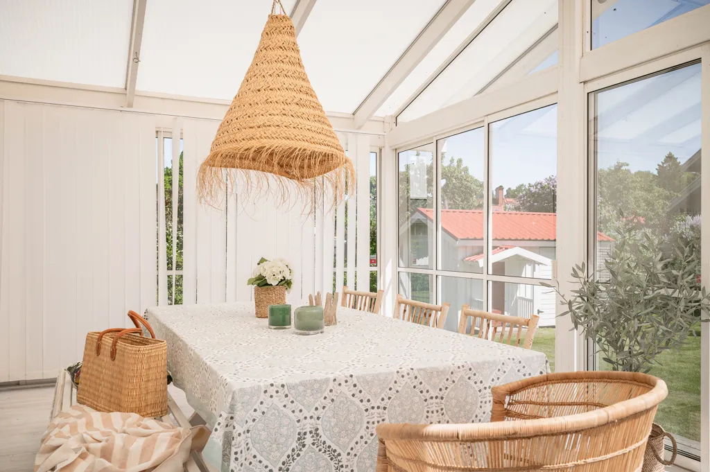 Söögituba - Renovated Villa with Pool in Färjestad