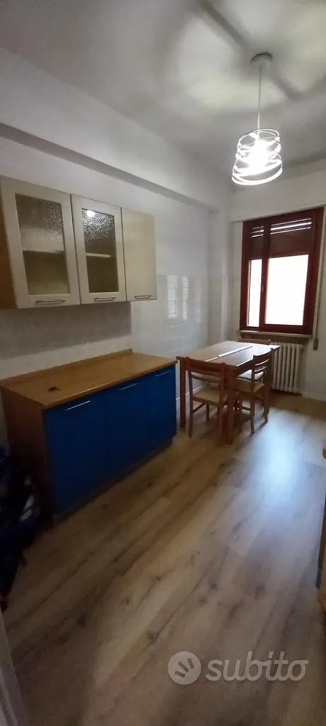 Cuisine - Student Room with Balcony in Perugia