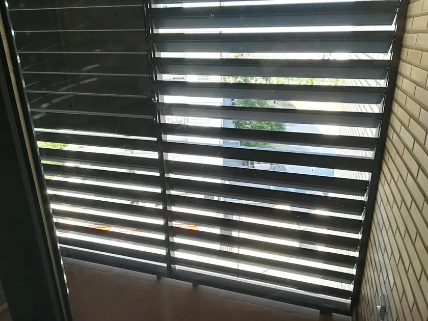 Balcony - Semi-New Flat with Terrace in El Rabal, Zaragoza