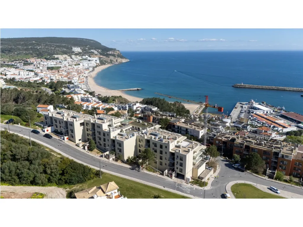 Vue aérienne - Duplex Flat with Sea View in Sesimbra