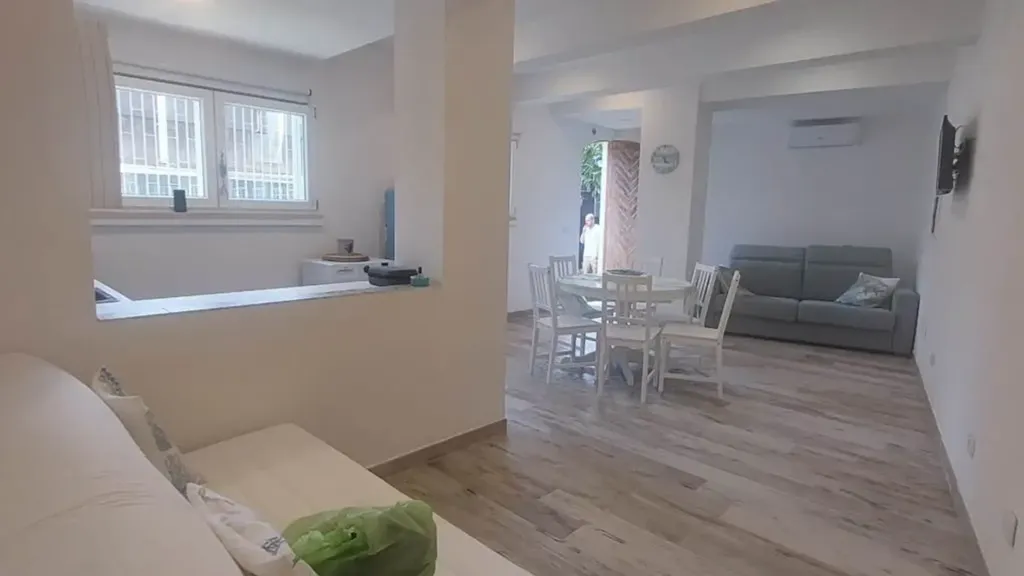 Séjour - Rearranged Apartment with Beach Access in Nettuno
