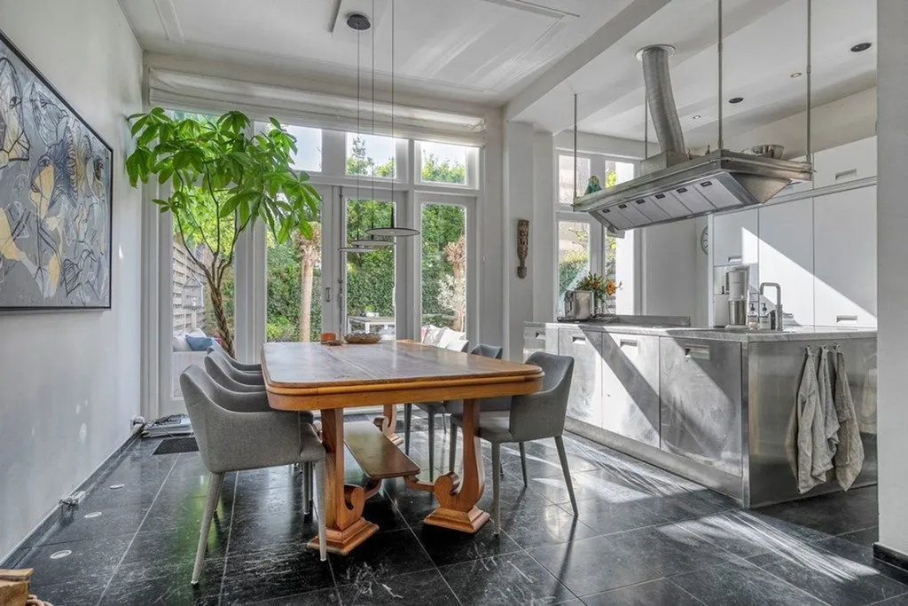 Salle à manger - Hoekwoning with Garden in The Hague