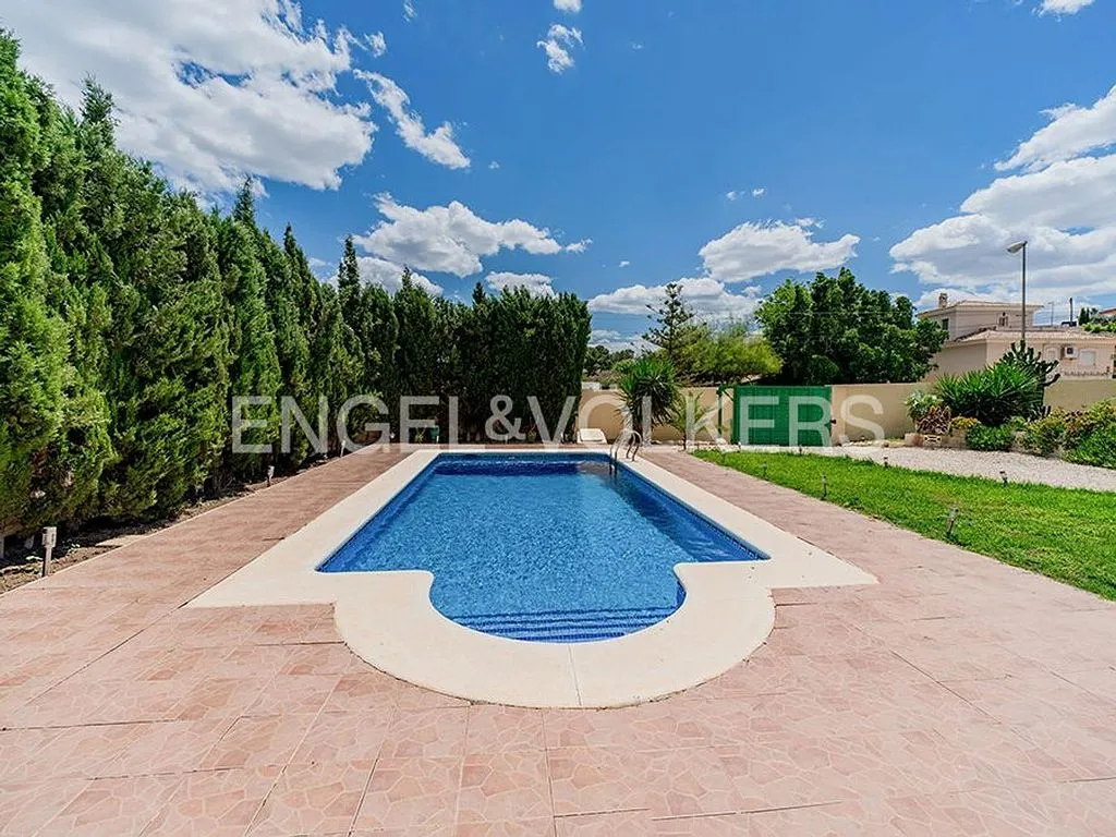 Piscine - Mediterranean Villa with Pool in Mutxamel