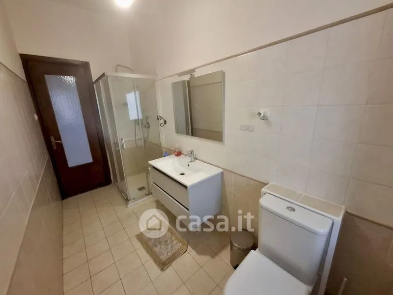 Vannitoad - Four-Room Apartment with Balcony in Catania