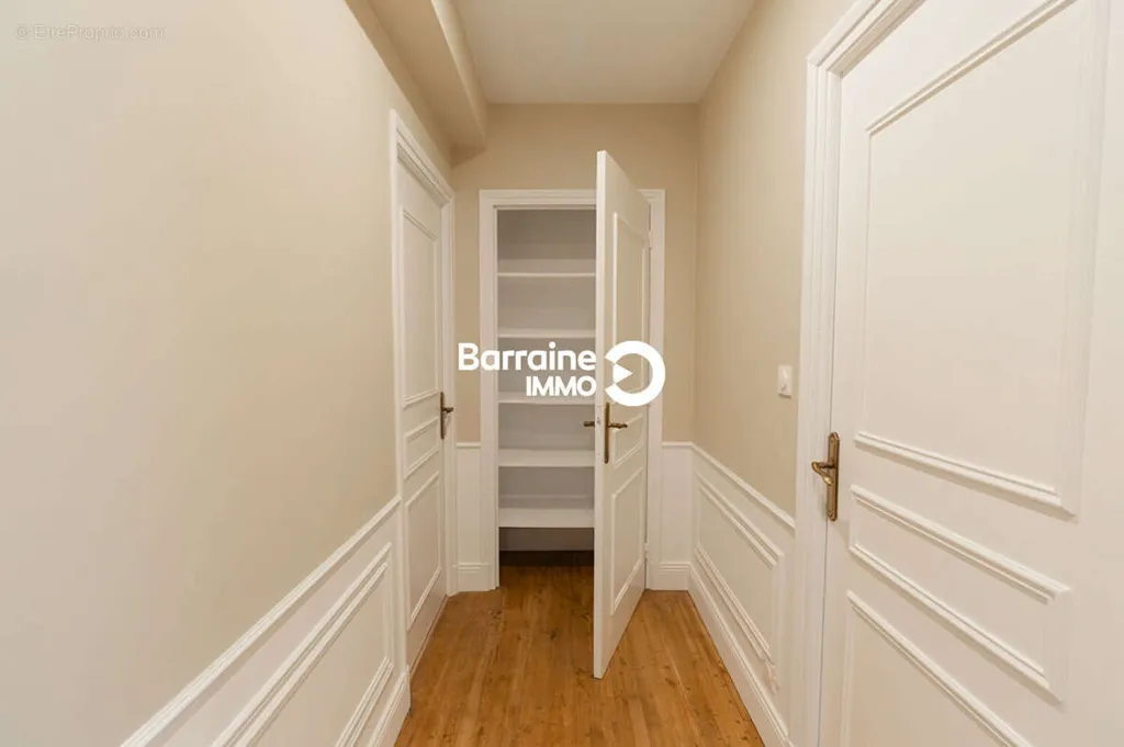 hallway_entrance