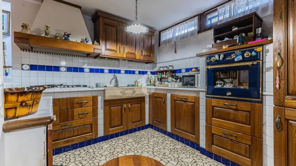 Cuisine - Villa with Garden in Bracciano