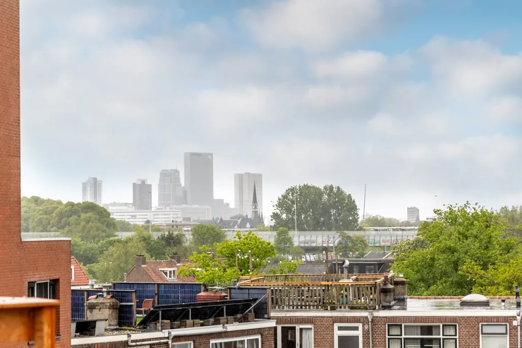 4-toaline korter asukohas Rotterdam