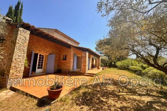Extérieur - Maison en Pierres avec Piscine en Campagne