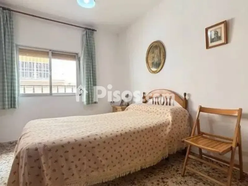 Chambres - Semi-detached House with Terrace in Loja