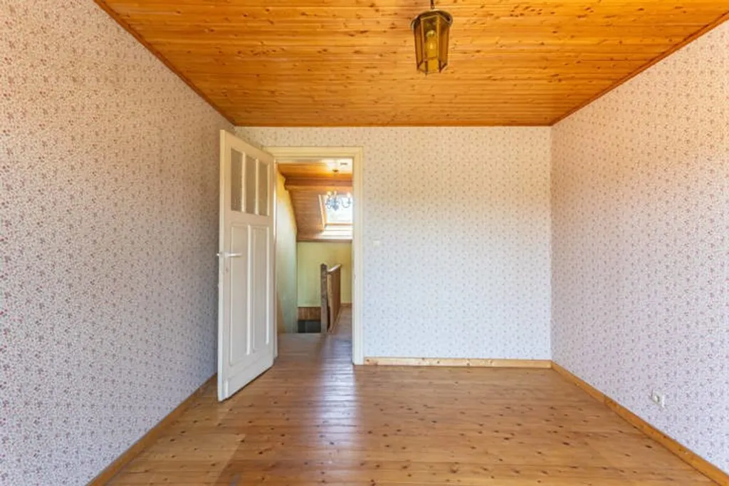 Rooms - House to Renovate with Garden in Meldert