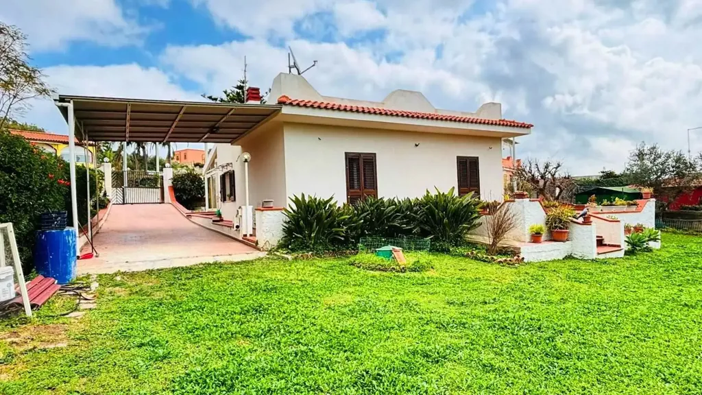 Jardin - Villa with Garden in Siracusa