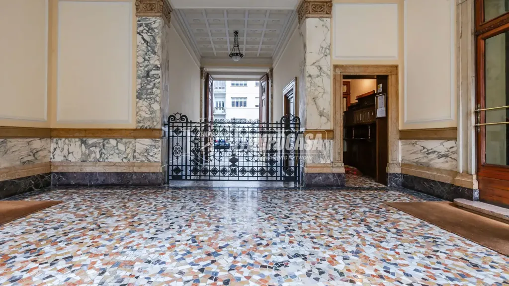 Entrée - Studio Flat with South Exposure in Milan