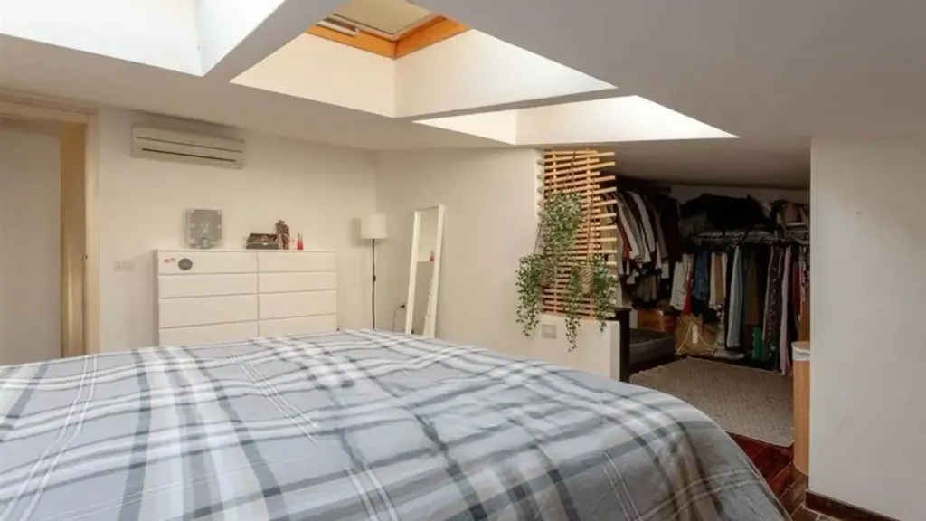 Bedrooms - Duplex Apartment with Balcony in Campi Bisenzio