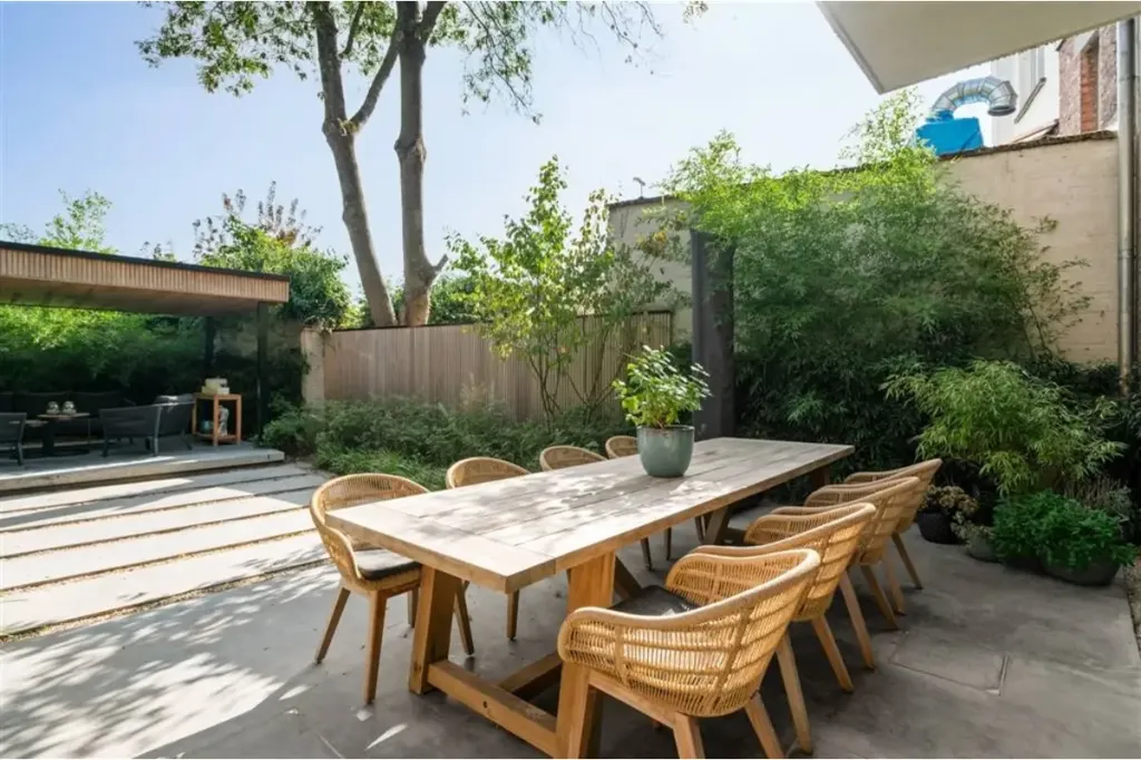 Terrass - Apartment with Terraced Garden in Mortsel