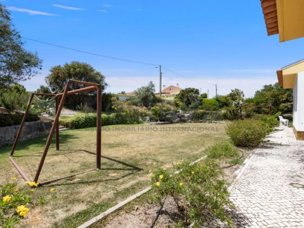 Aed - Luxury Villa with Pool in Lourinhã