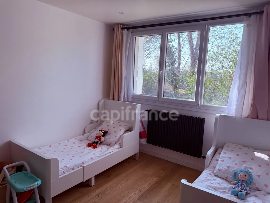 Chambres - Appartement F4 Lumineux avec Parking à Montmorency