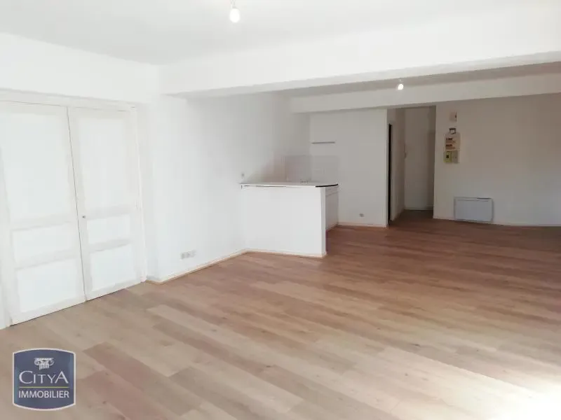Séjour - Appartement T1 Lumineux à Chinon