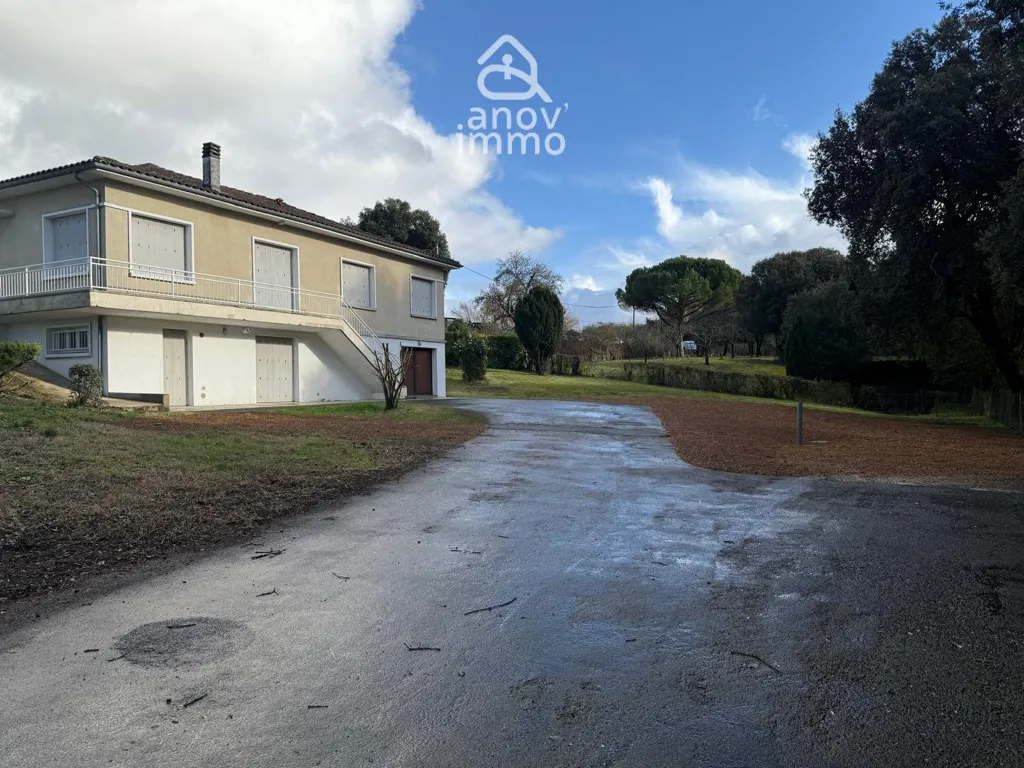 Esterno - Spacious House with Large Garden in Countryside