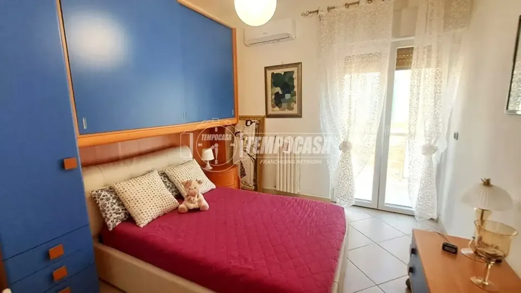 Magamistoad - Fully Renovated Apartment with Terrace in Adelfia