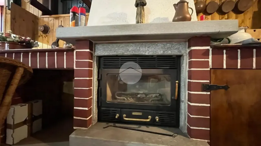 Living Room - Semi-detached House with Garden in Bagnolo Piemonte