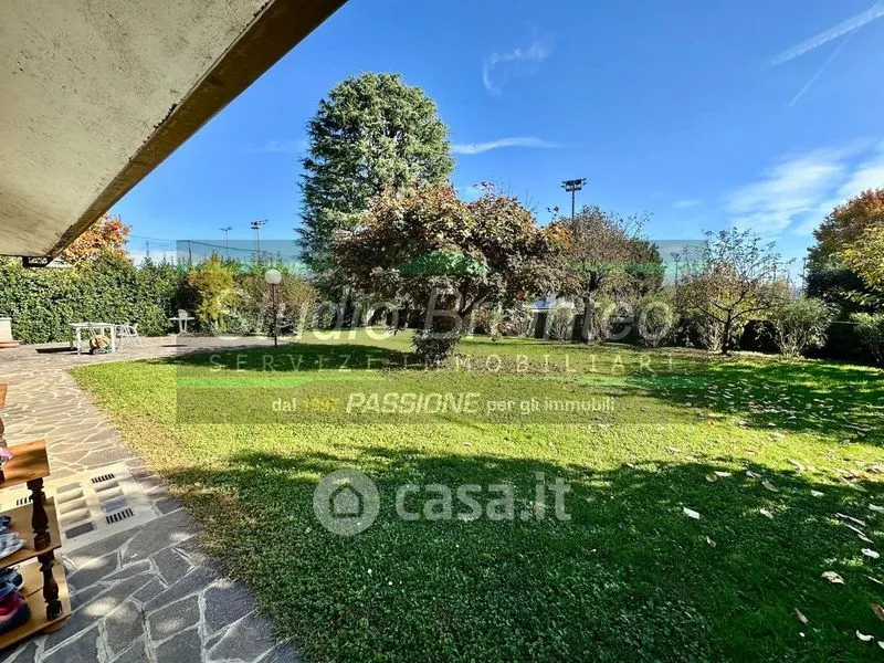 Garden - Bifamiliar Villa with Garden in Verano Brianza