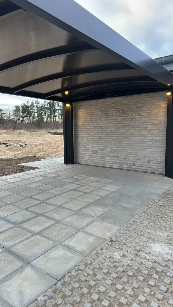 Garage - Modern Apartments with Balcony in Vester Nebel