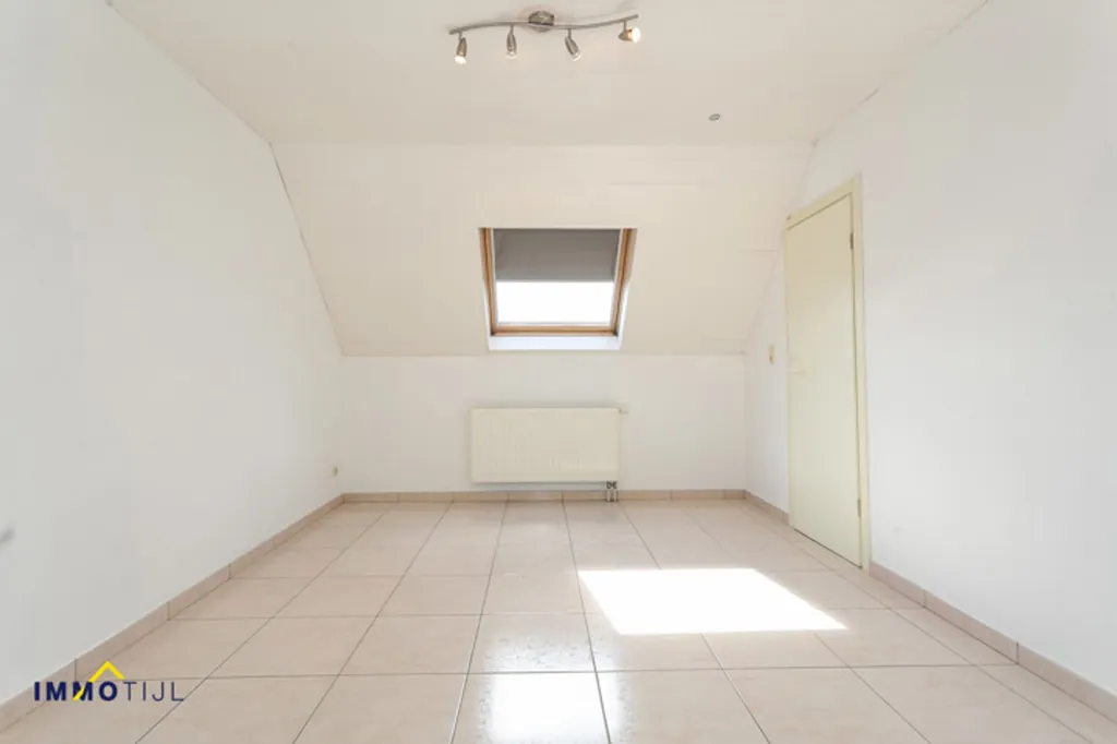 Toad - Duplex Apartment with Balcony in Buggenhout