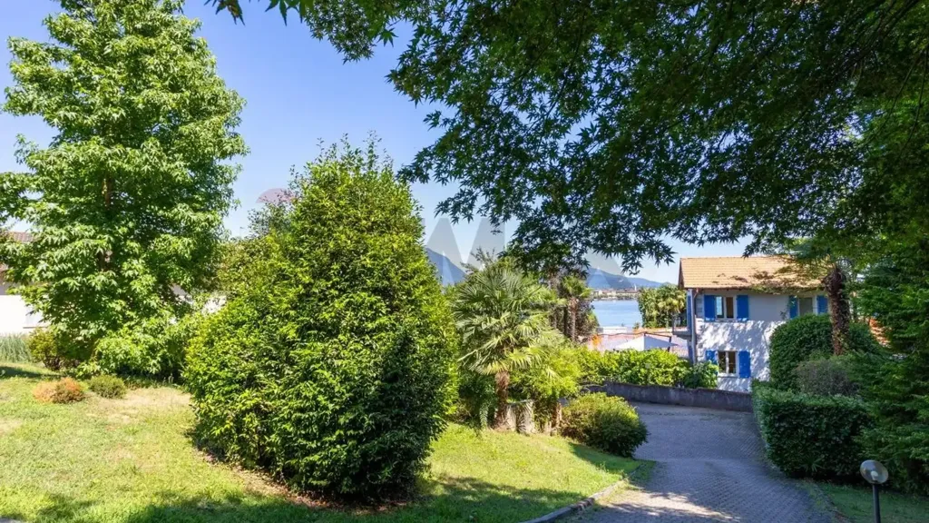 Aed - Restored Apartment with Lake View in Baveno